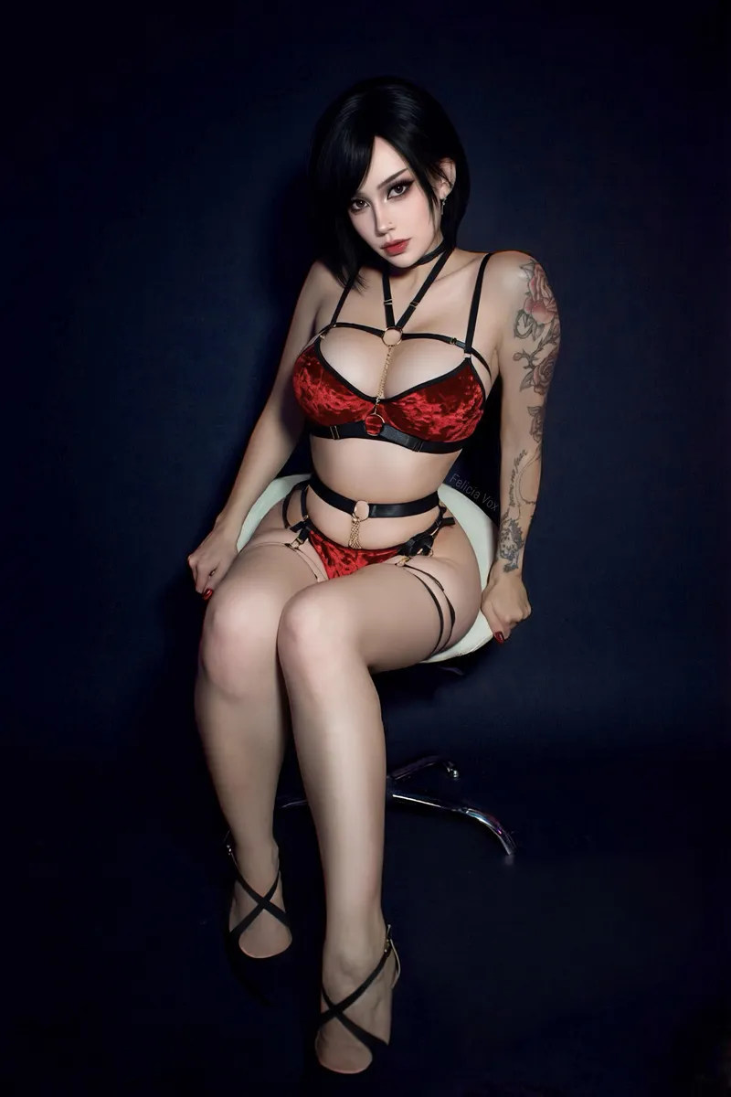 Thumbnail Ada Wong cosplay from Resident Evil 4 by Felicia Vox by FeliciaVox