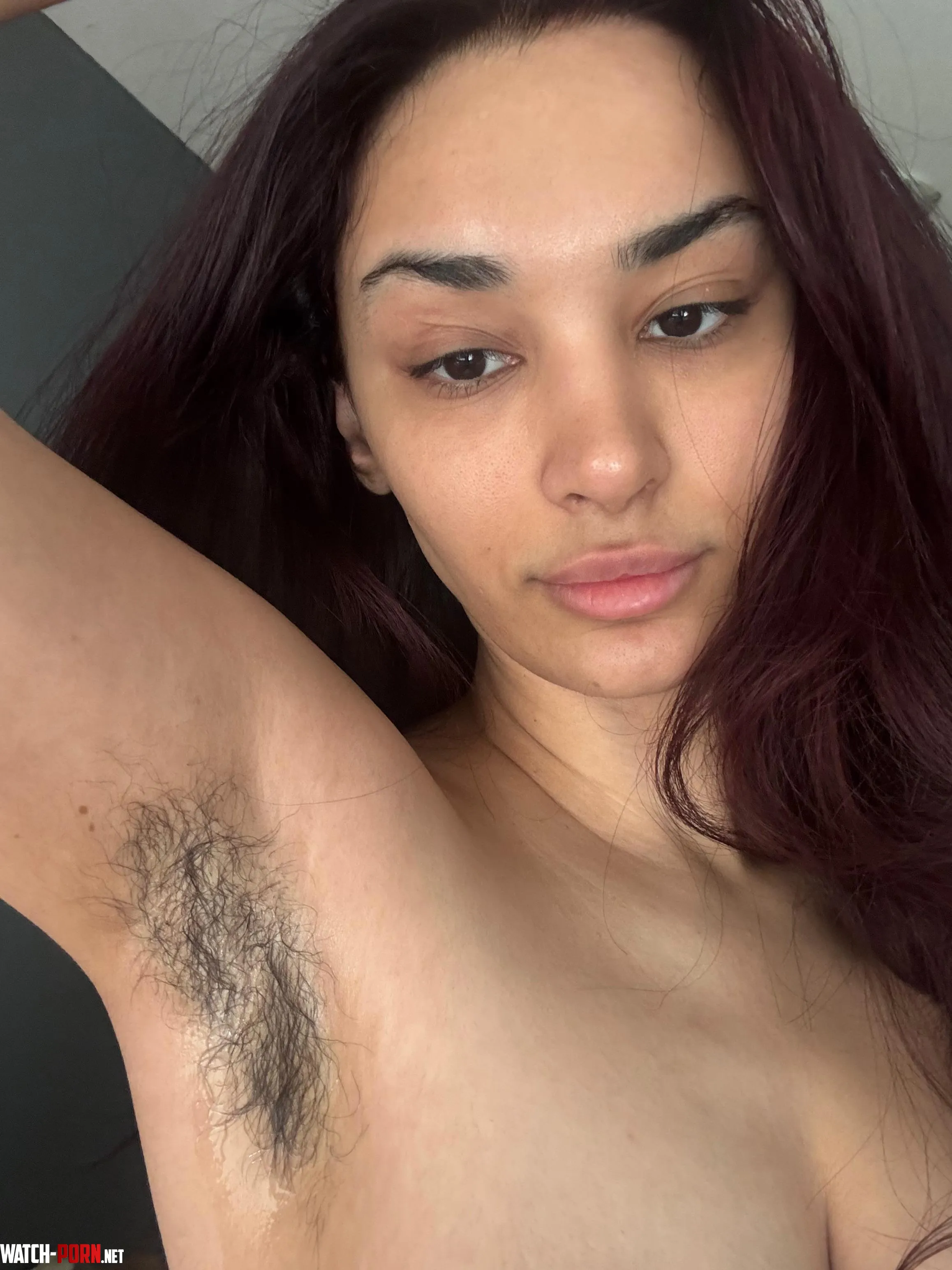 My hairy armpit is soaked by Saharbbyy