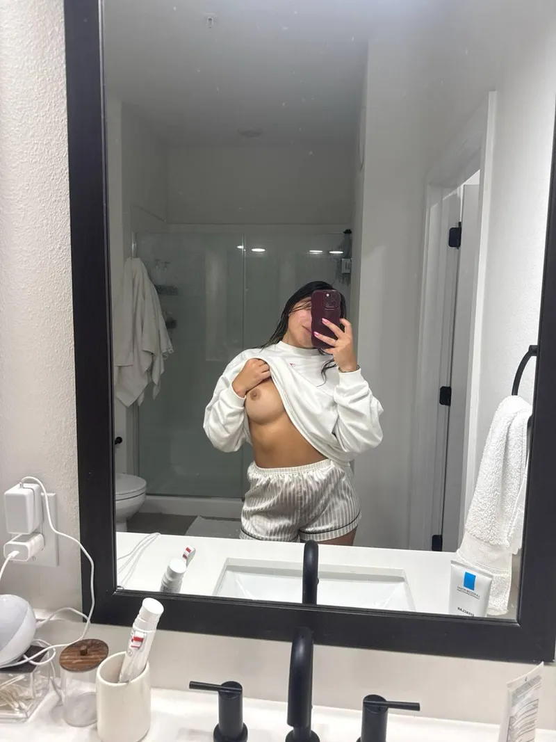 Thumbnail A quick tease to make your day better by BeckySugarLips