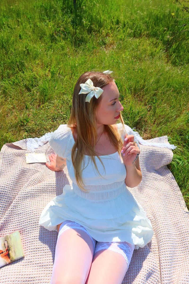 Thumbnail do u like this soft look by Previous_Barnacle672