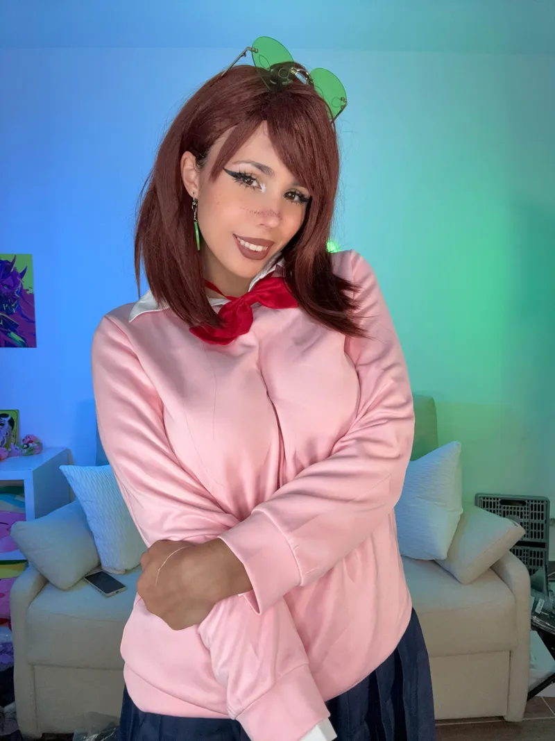 Thumbnail Momo Ayase from Dandadan by Kate Key Cosplay