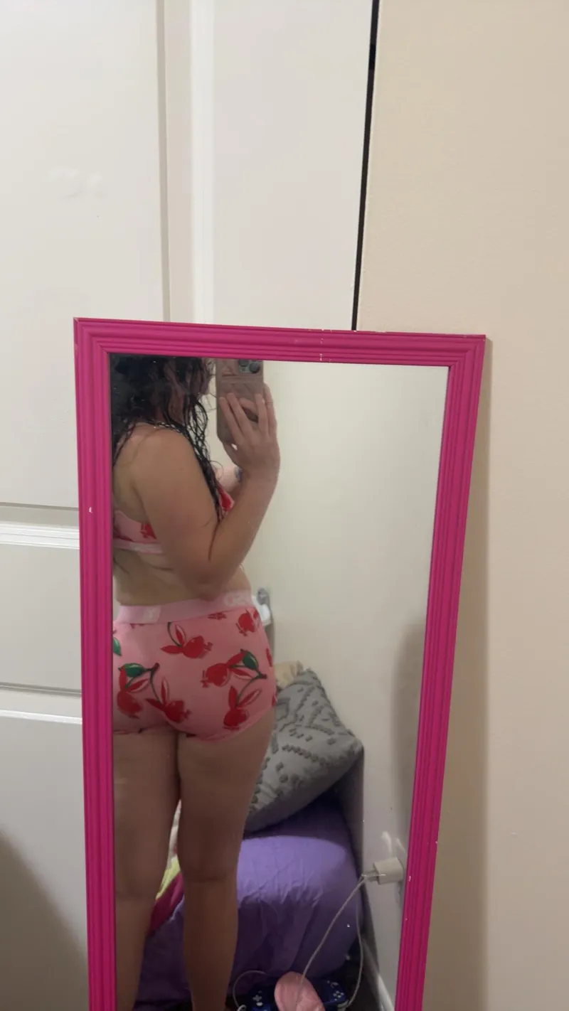 Thumbnail Just a little tease by stinky_pantiesforyou