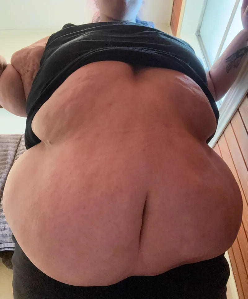Thumbnail How’s the view? by Big-Arm4810