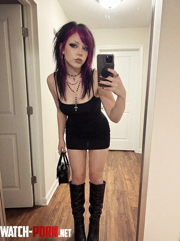 last night's look by No_Bobcat_1715