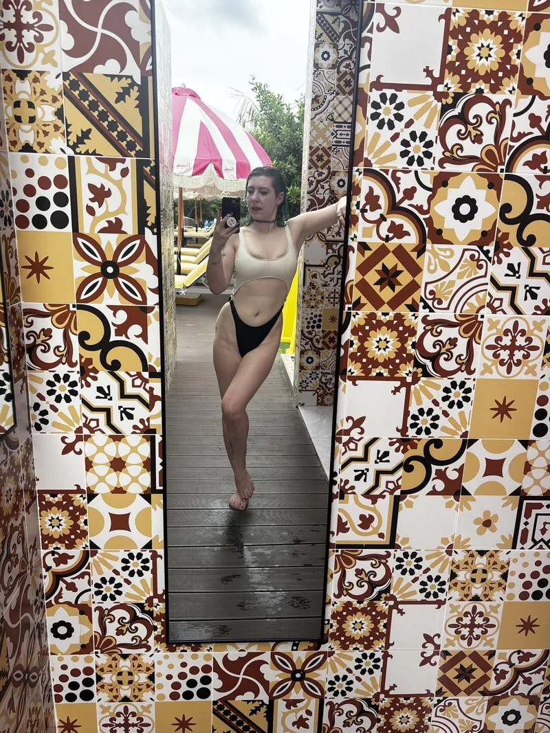 Thumbnail Dripping  curves