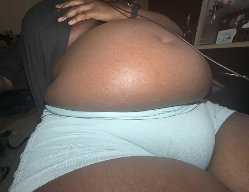 Thumbnail Can you believe this is my empty belly 🤭