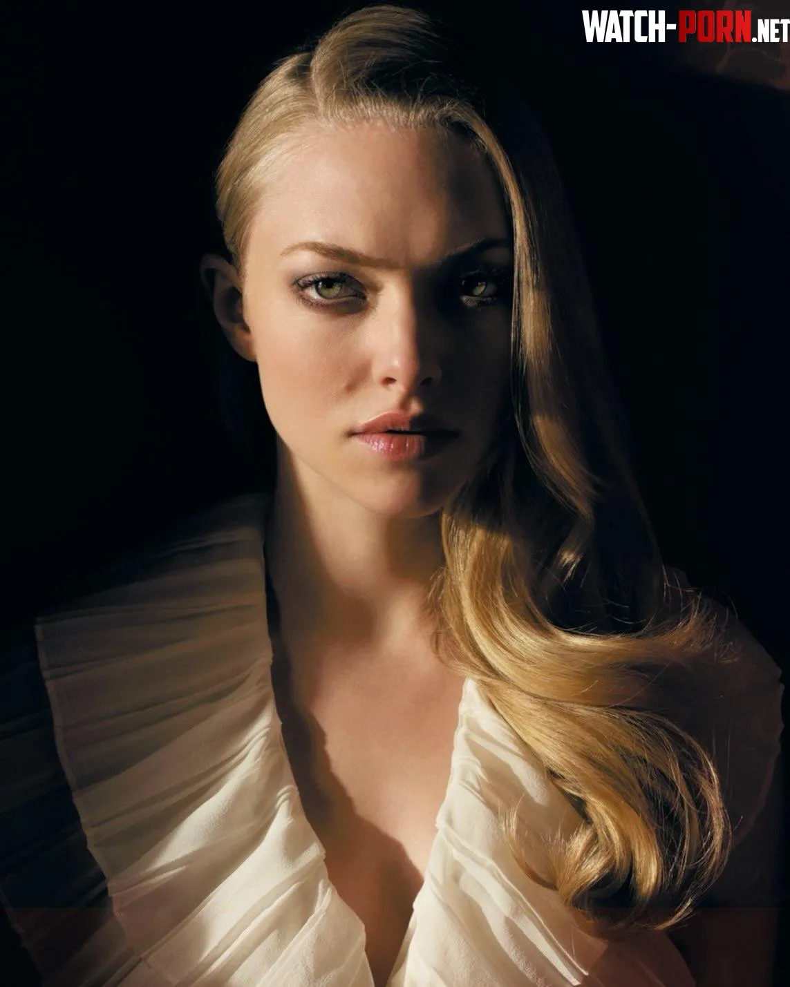 Amanda seyfried by LeoPowers1