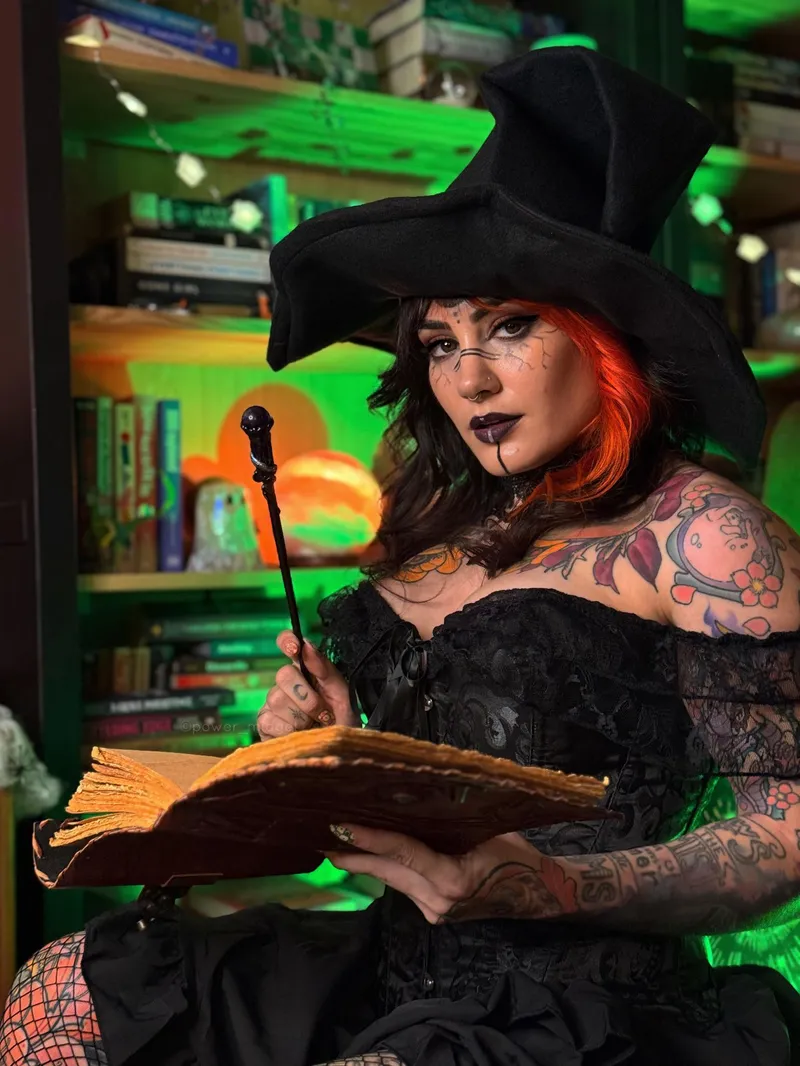Thumbnail FYI emo witches also give the best blowjobs