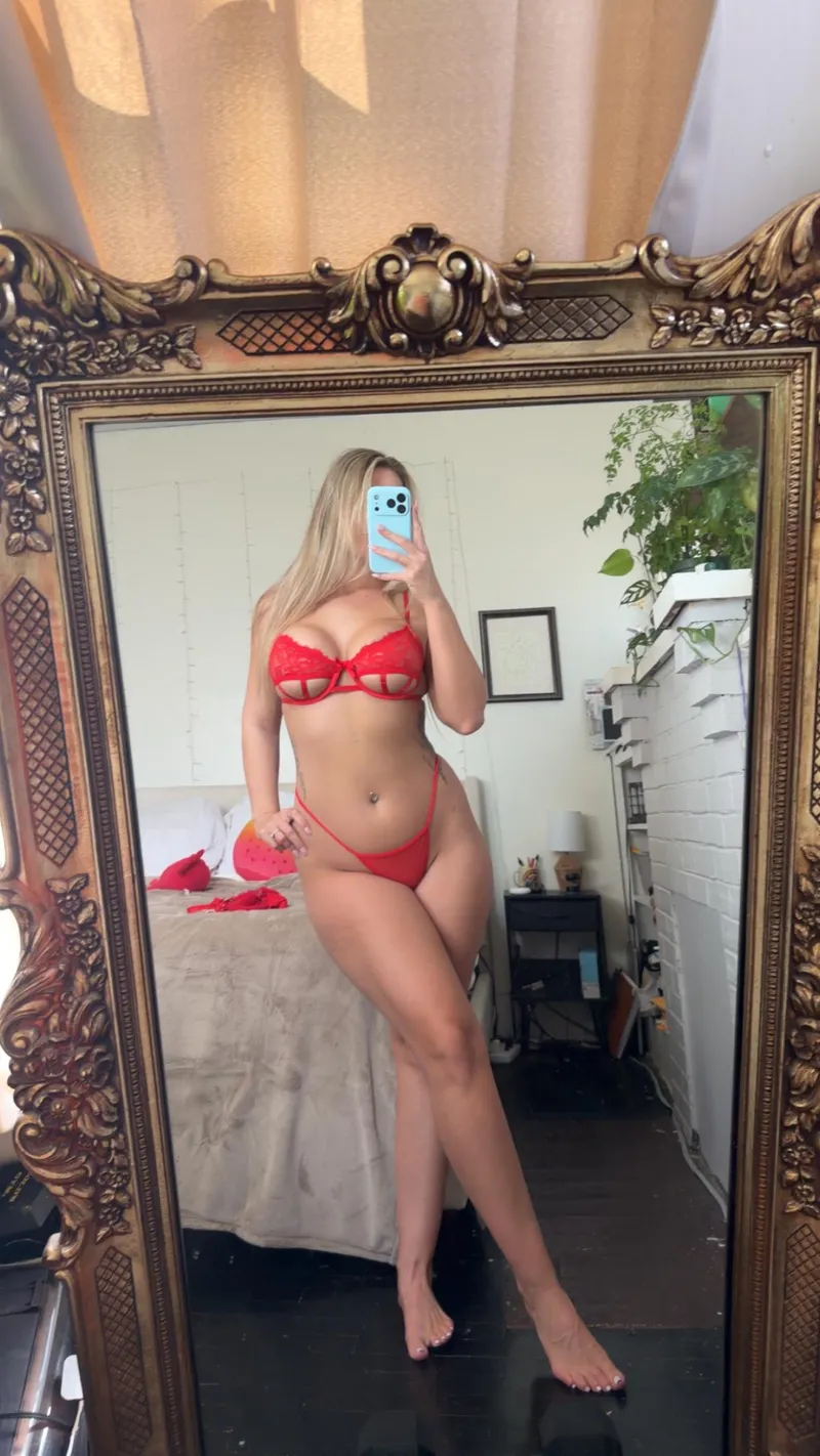 Thumbnail Always in the mirror